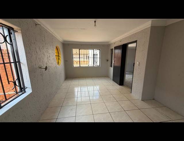 3 BEDROOM HOUSE FOR SALE IN SOSHANGUVE WW